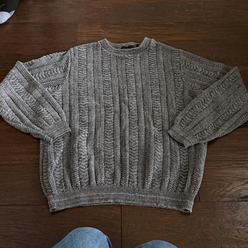 Vintage 90s Bill Blass Gray Wool Blend Cable-Knit Pullover Sweater Crew Neck